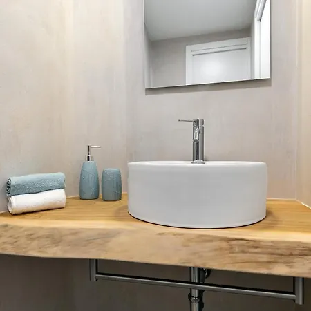 Apartment Il Riparo In Centro Citta